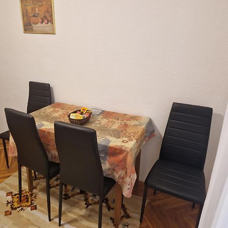 Apartments Vuksan Rab Town Bagian luar foto