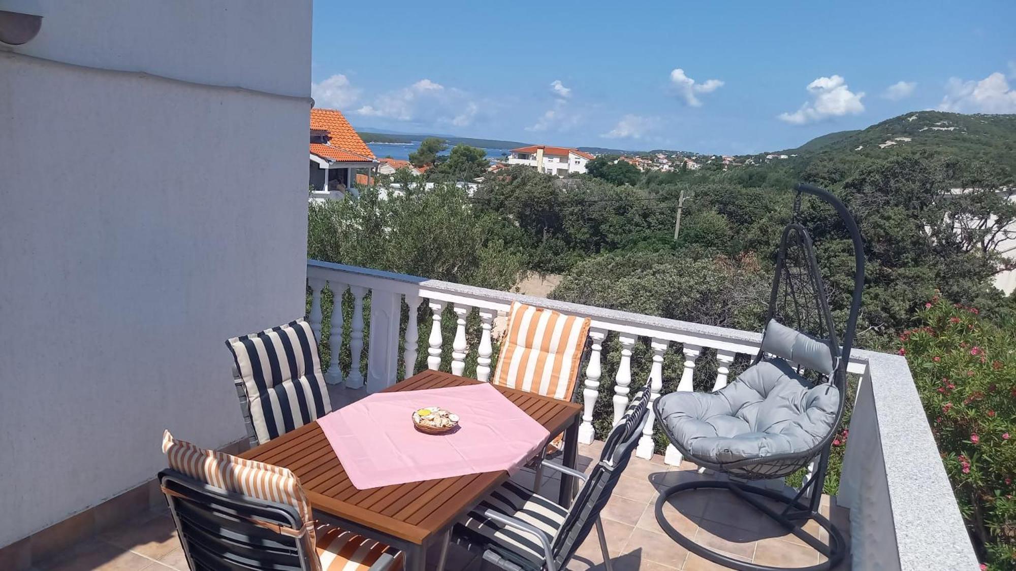Apartments Vuksan Rab Town Bagian luar foto